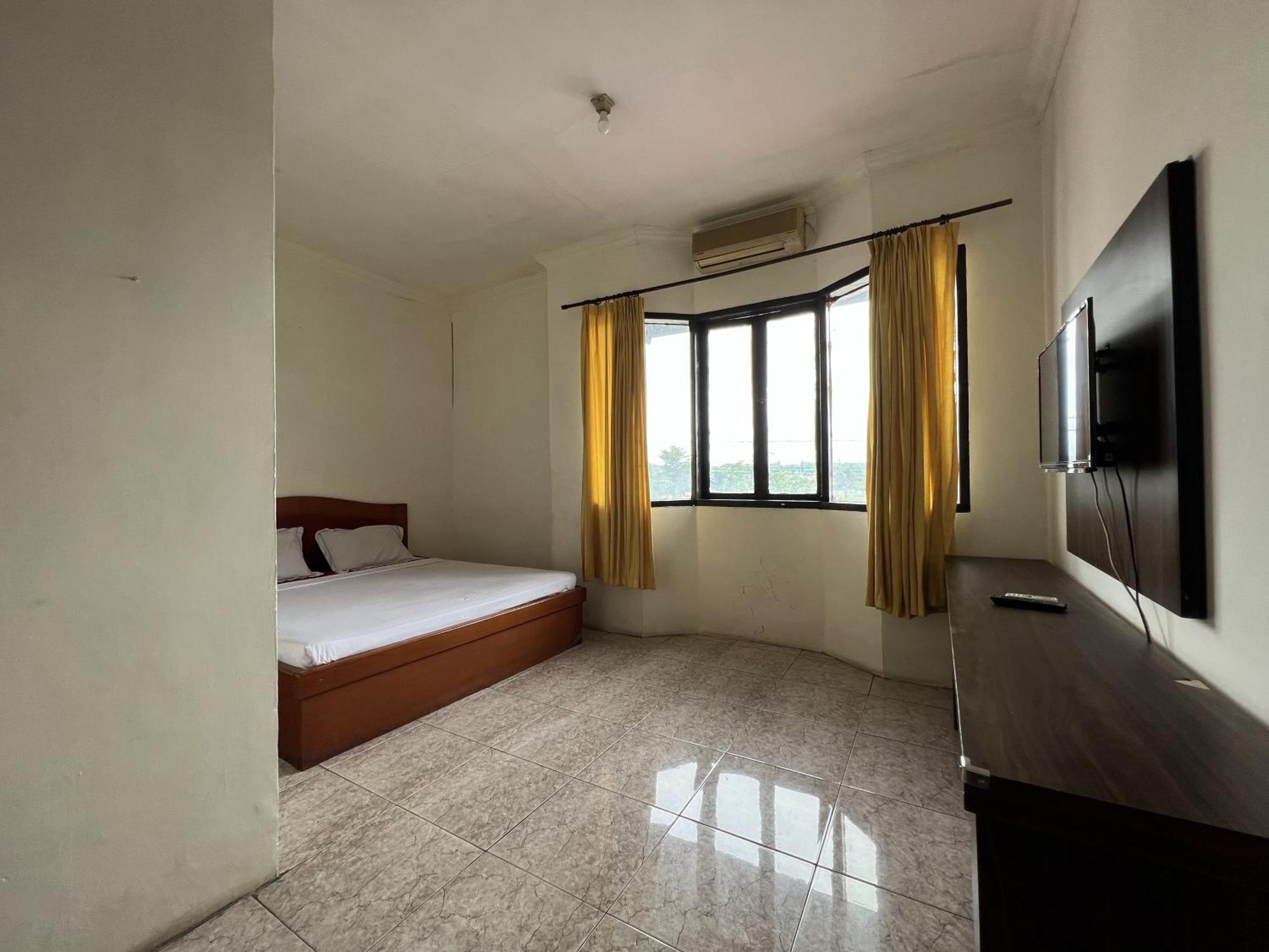 Oyo 92098 Kost Orange Syariah Hotel Makassar Ngoại thất bức ảnh